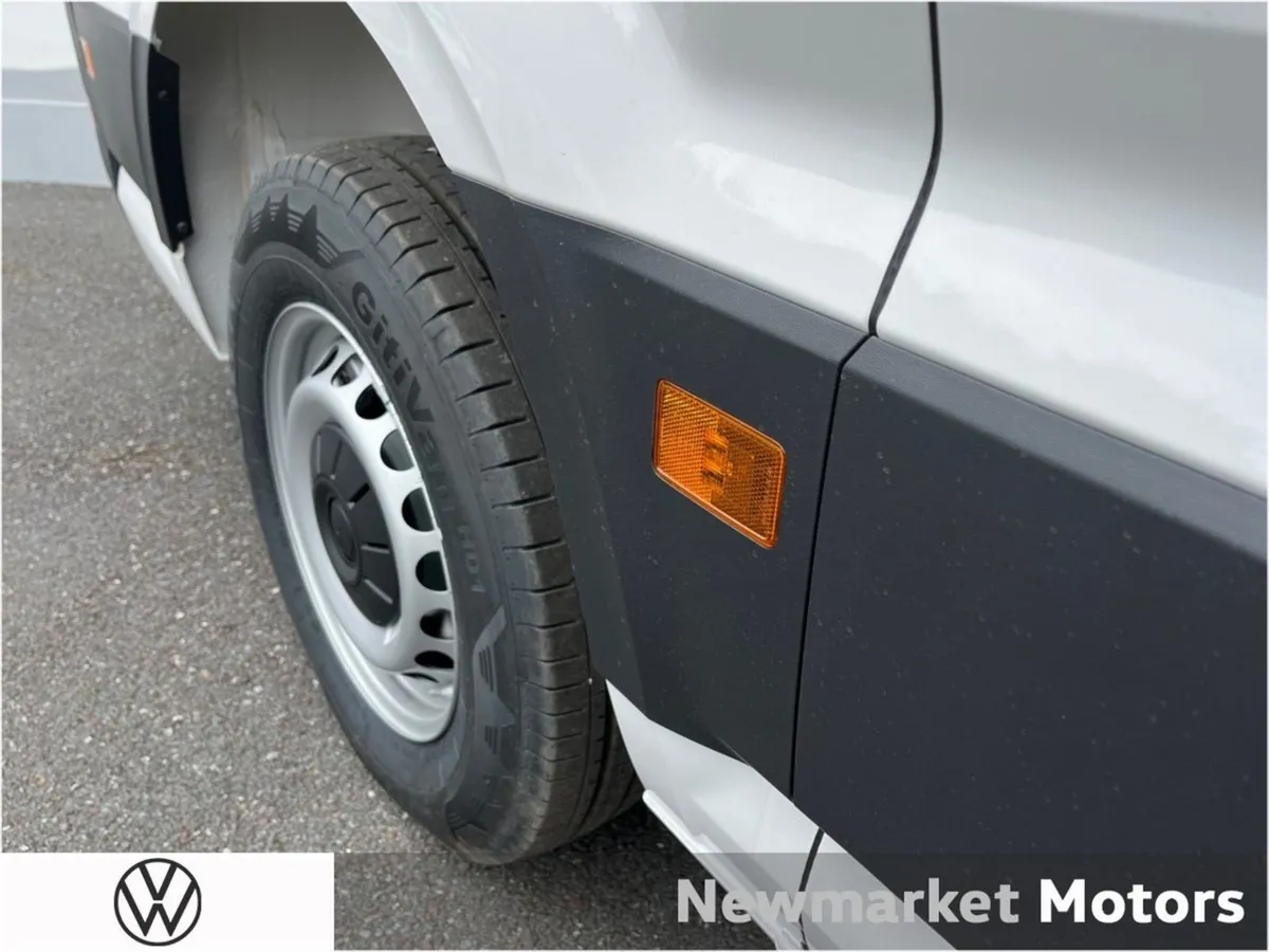 Volkswagen Crafter 30 2.0tdi 140BHP 6 Speed Mediu - Image 4