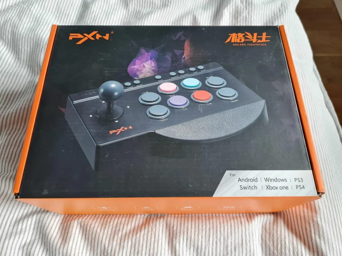 Gaming chair/ M-Audio MIDI keyboard/ Arcade Stick - Image 2