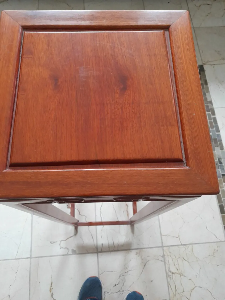 Rose wood high leg square table. - Image 2