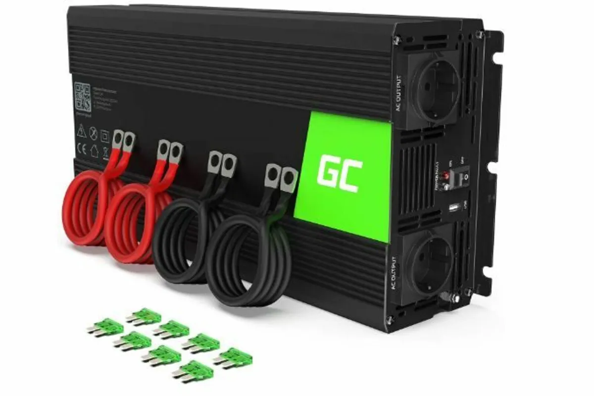 2000 W / 4000 W, 12 V to 230 V Pure Sine Volt - Image 1