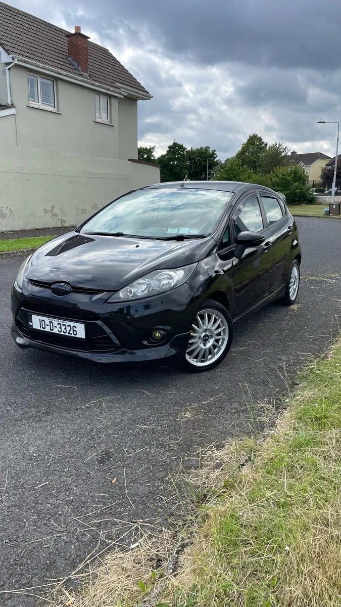 2010 Ford Fiesta MK7 - Image 1