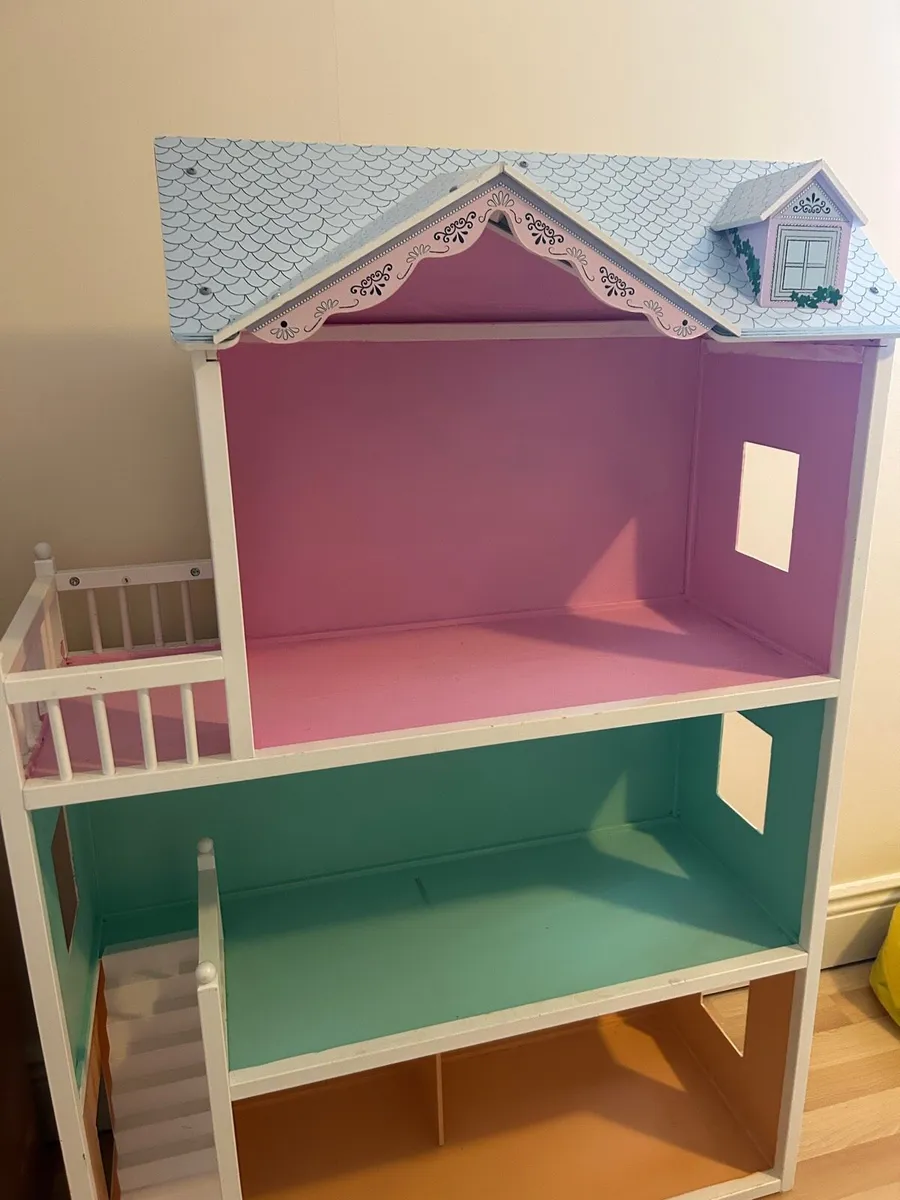 Doll house - Image 2