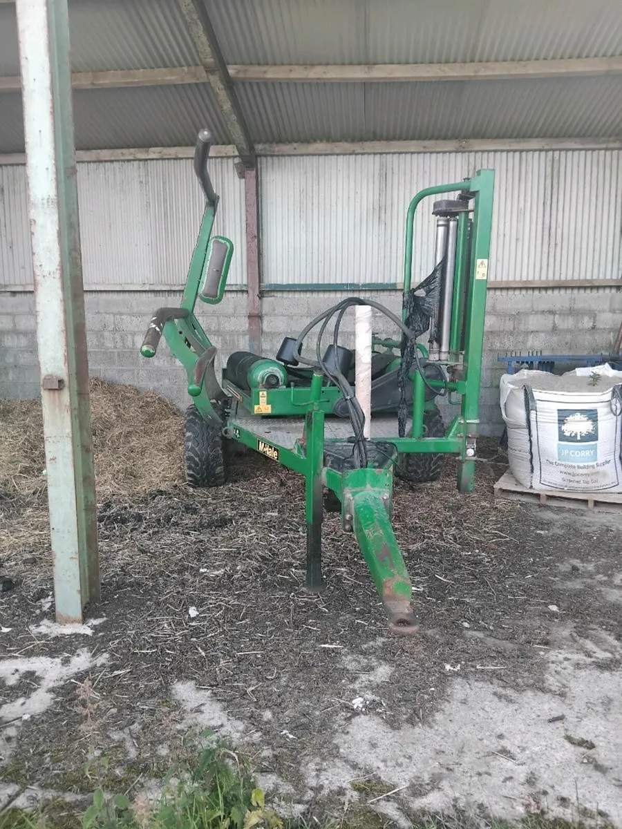 Mchale wrapper &Claas baler - Image 1