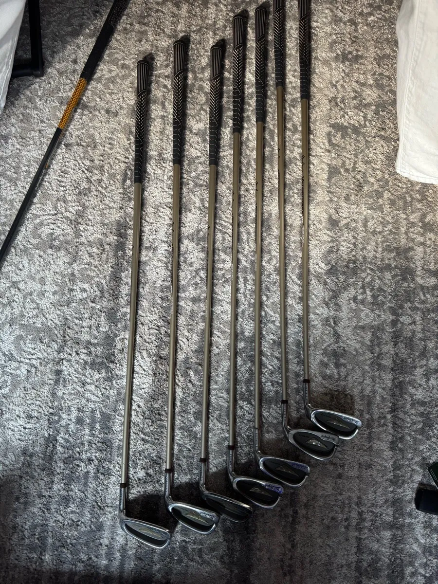 Ladies golf clubs - Image 1