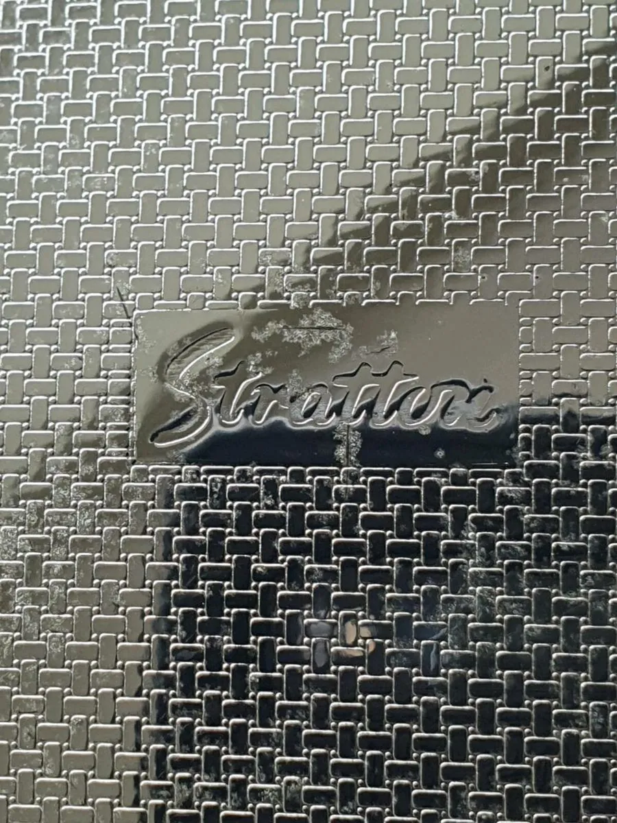 Vintage 'Stratton' Compacts - Image 3