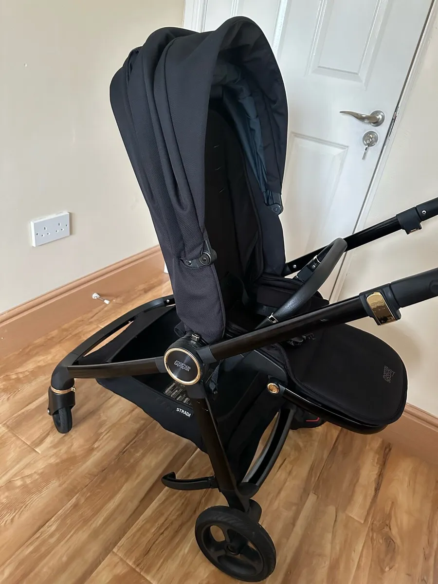 Mamas and papas Black diamond pushchair - Image 1