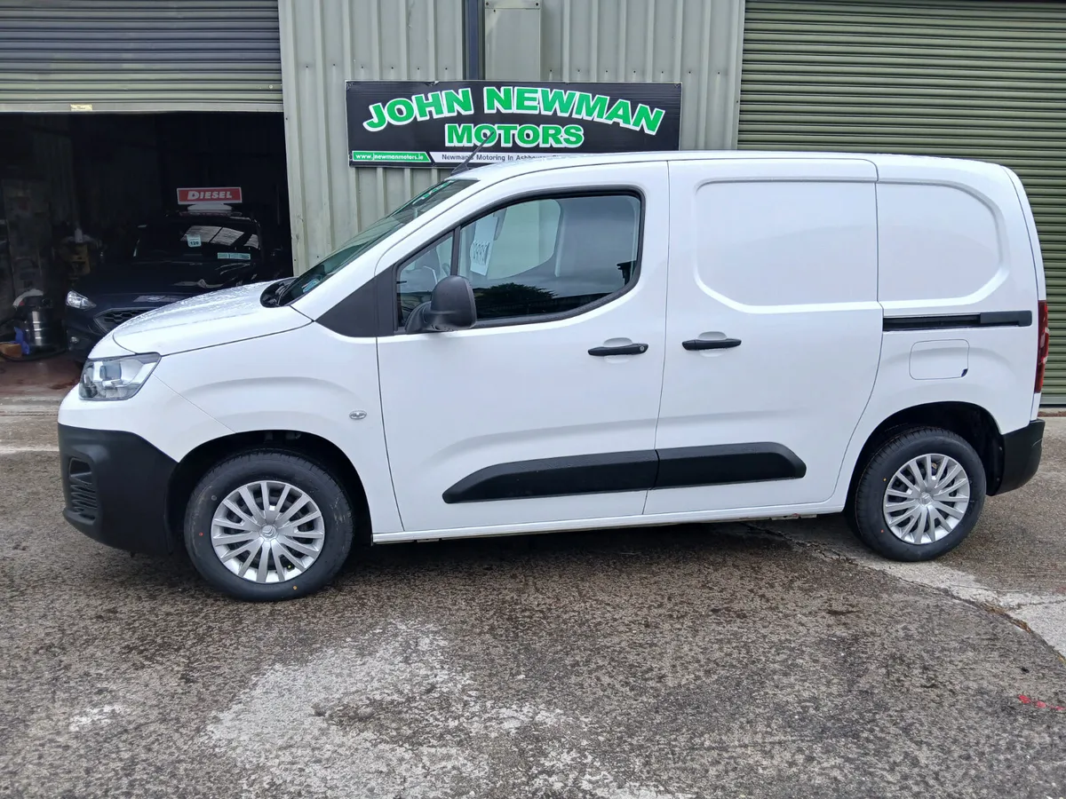 Citroen Berlingo 3 seater  2020 1 owner - Image 2