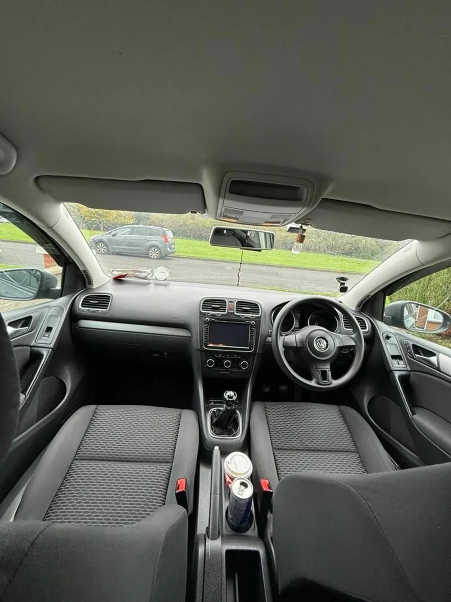 Volkswagen Golf 2012 - Image 1