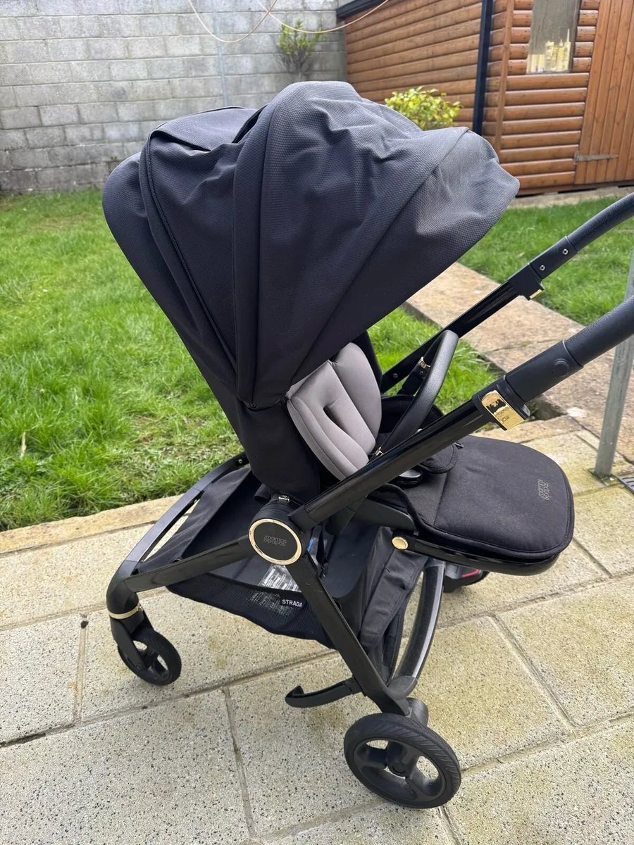 Mamas and papas Black diamond pushchair - Image 3