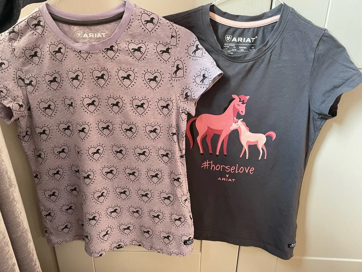 Ariat t shirt bundle age 12 size - Image 1