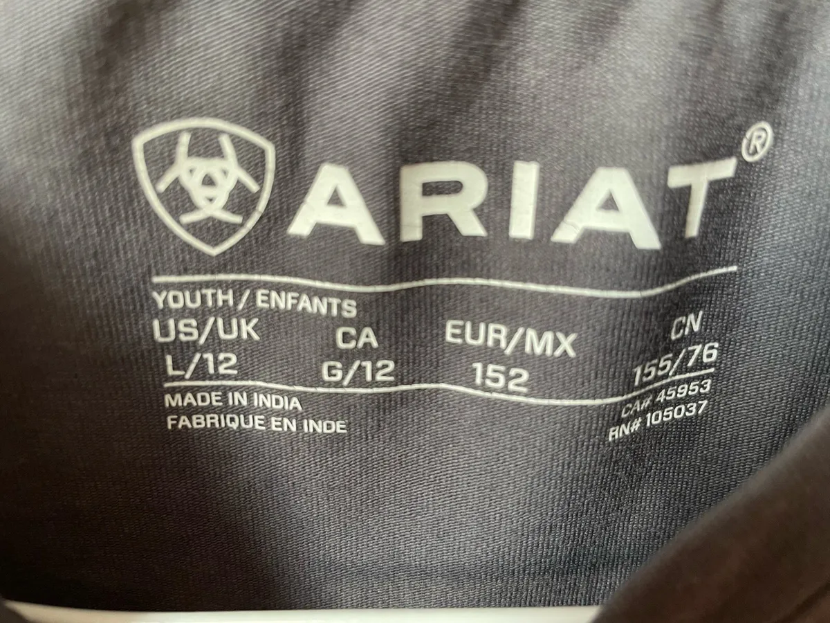 Ariat t shirt bundle age 12 size - Image 4