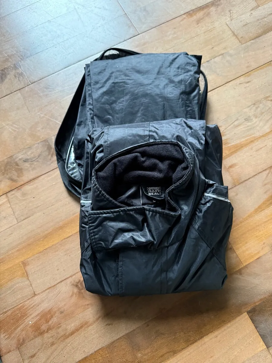 Motorcycle gear - Image 3