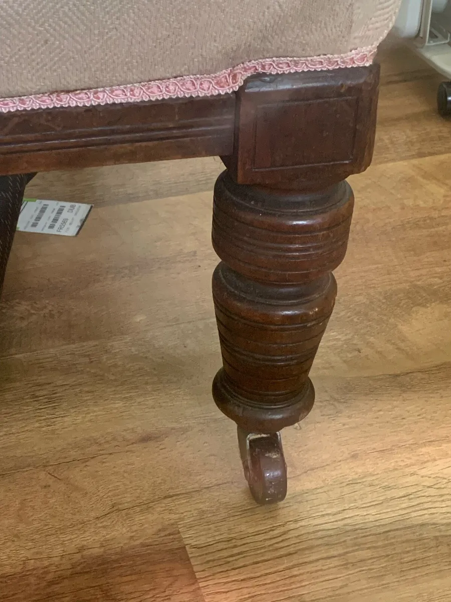 Armchair - Image 2