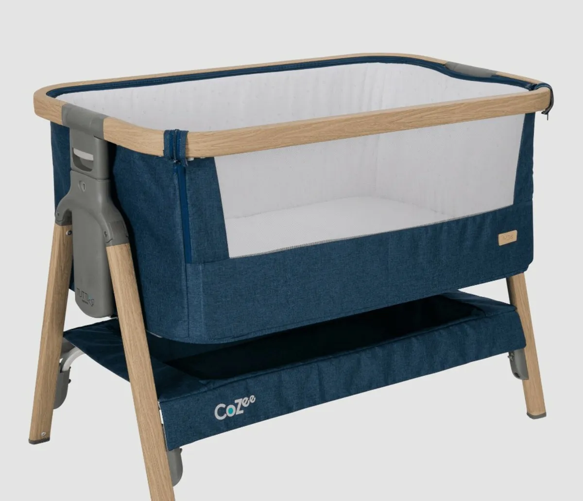 Tutti Bambini
CoZee Bedside Crib - Midnight Blue/O