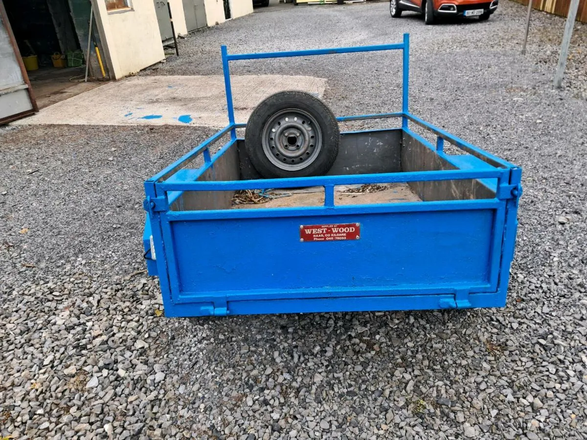 Trailer. 5/3 x 3/6 - Image 1