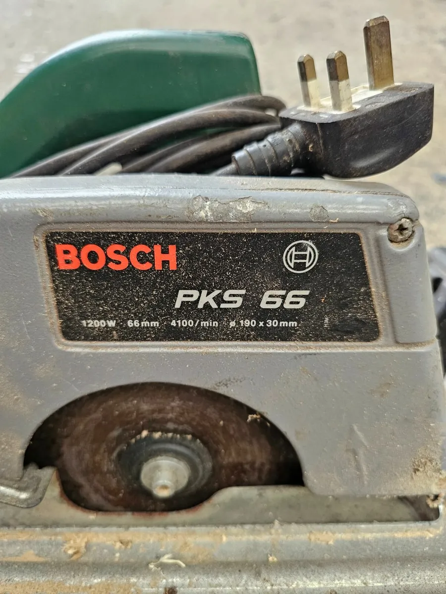 Bosch circular saw €40 230v - Image 1