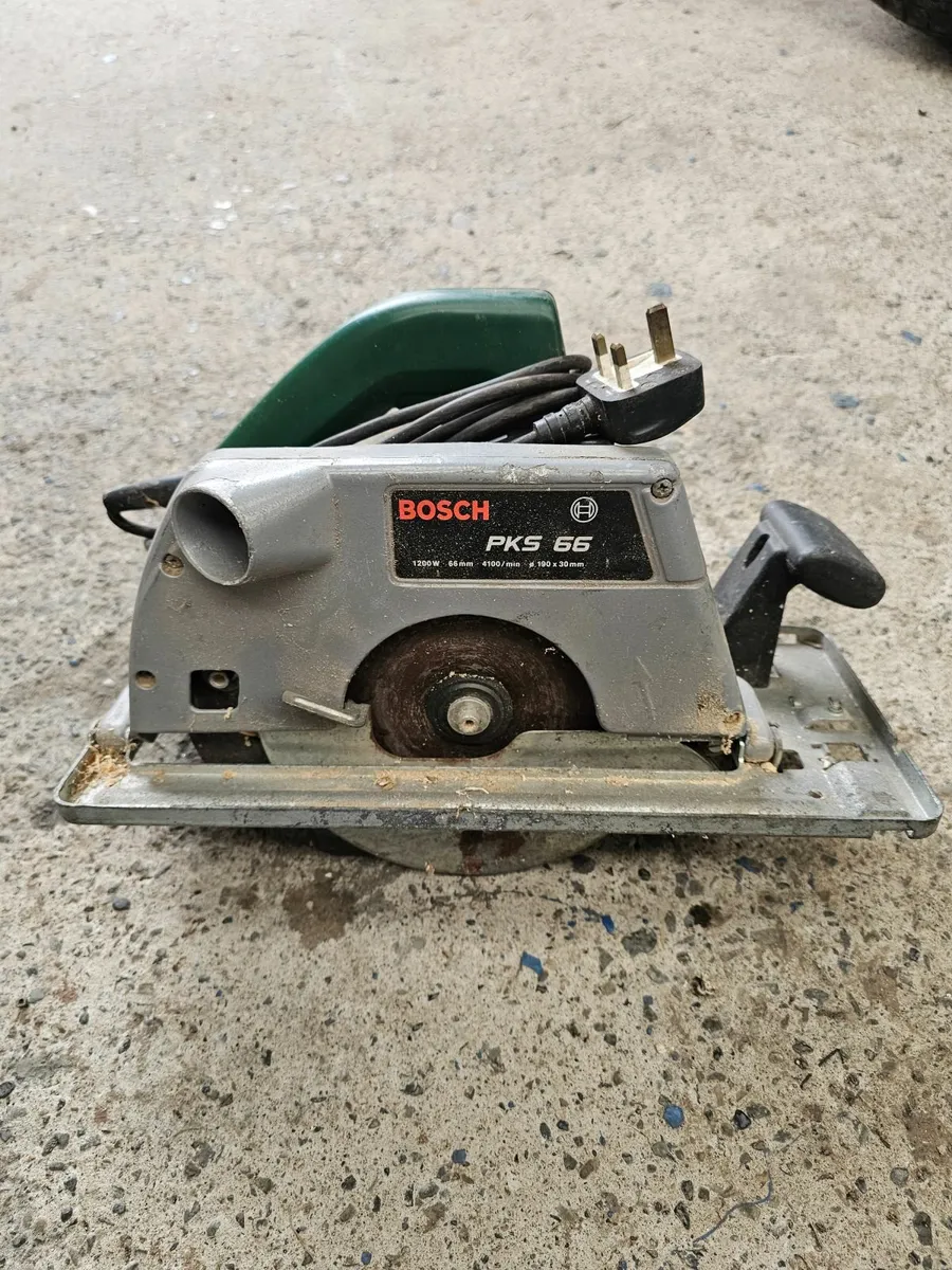 Bosch circular saw €40 230v - Image 2