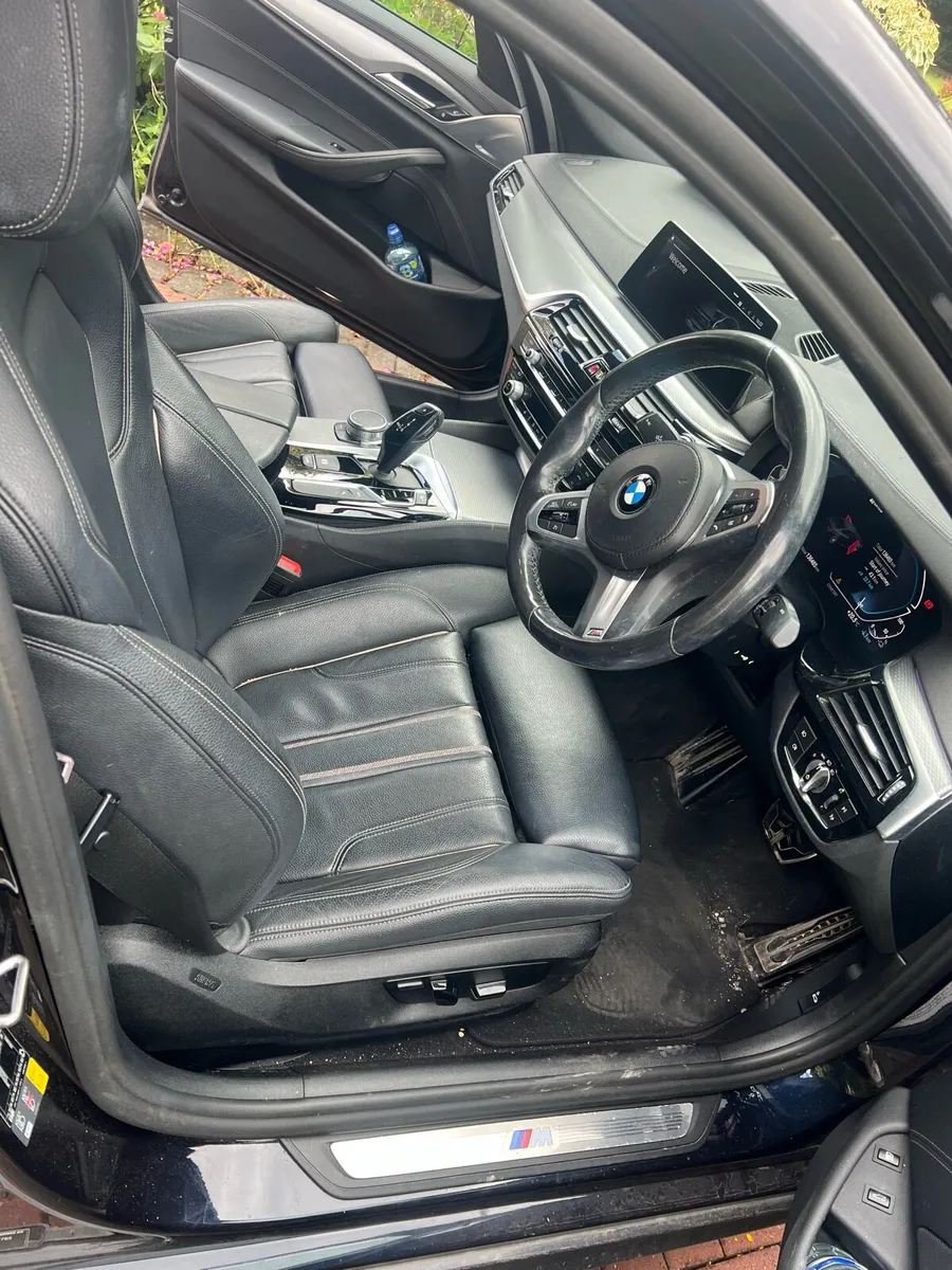 Bmw 530E M Sport - Image 3