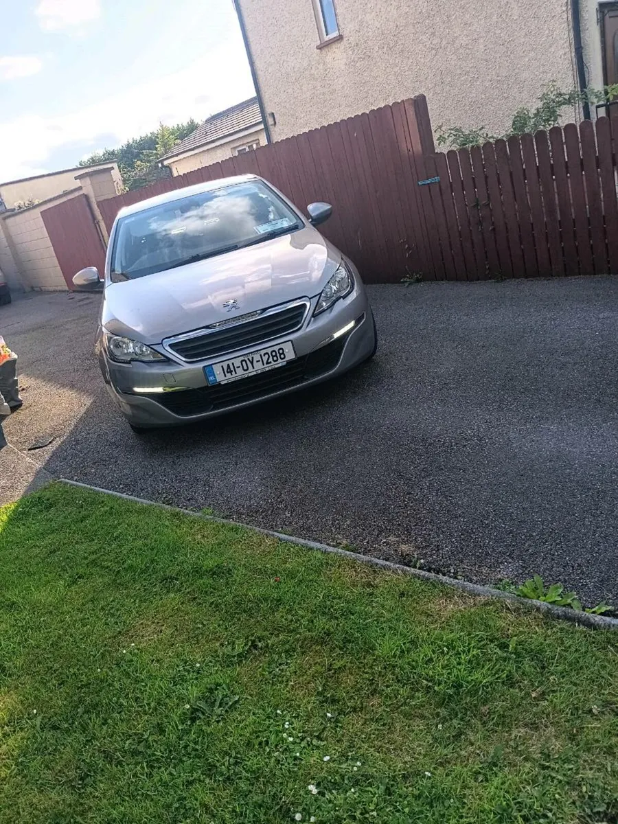 PEUGEOT 308 - Image 1