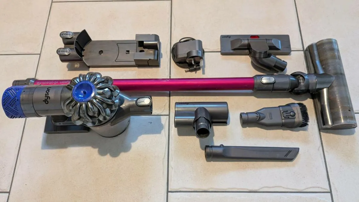 Dyson V6 Absolute vacuum