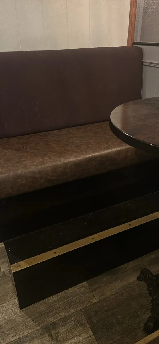 Bar bench seating - Image 4
