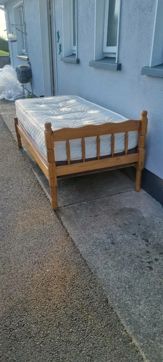 Single Bed - Image 4