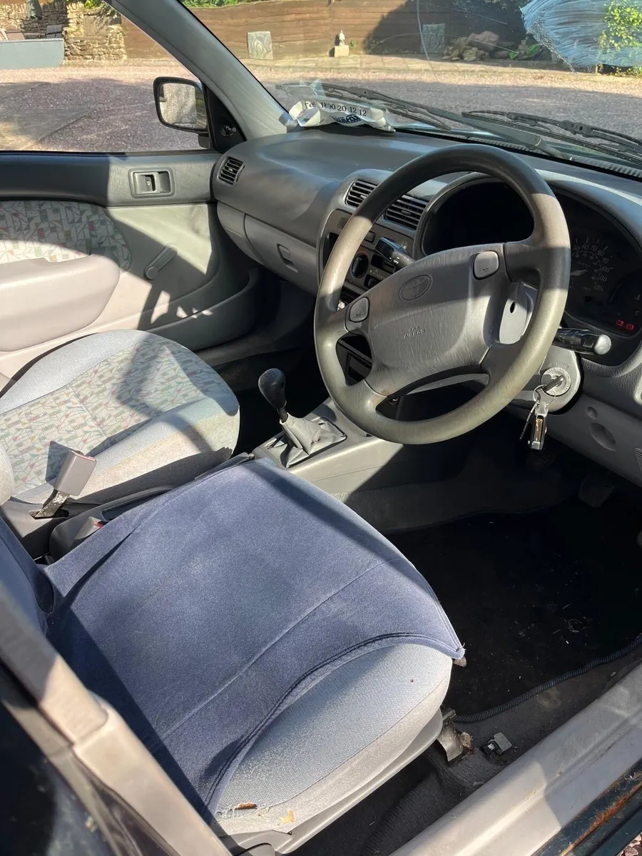 Toyota starlet - Image 4