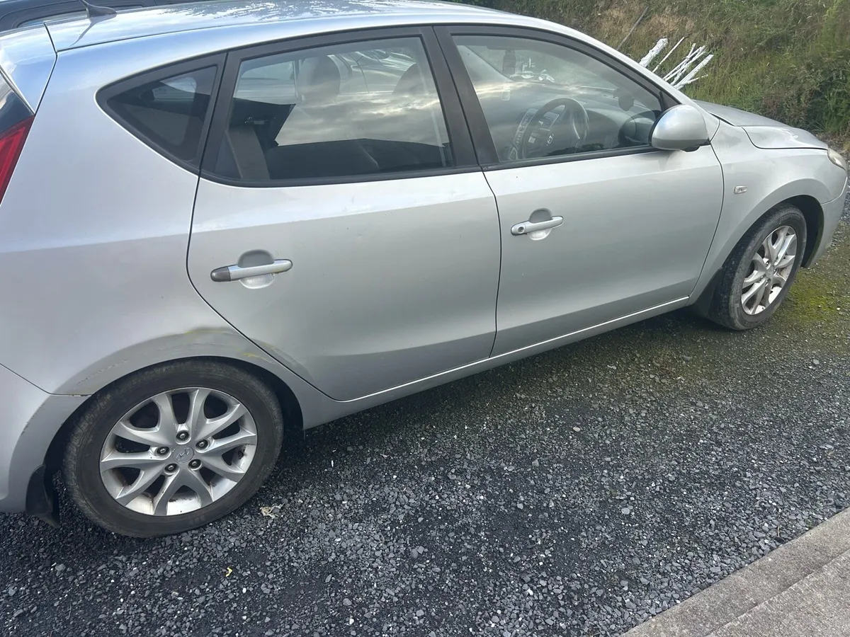 Silver Hyundai 130 for sale - Image 1
