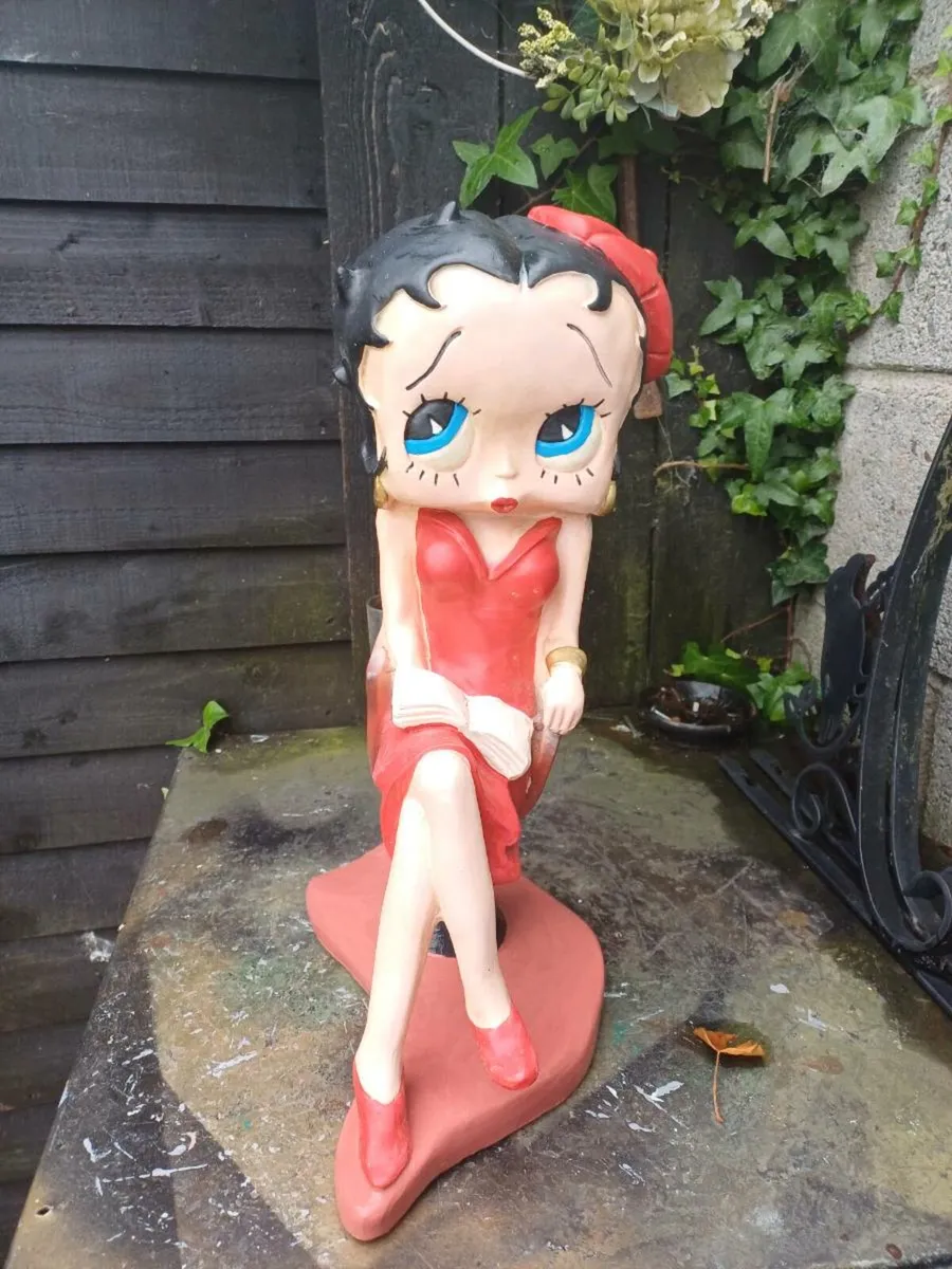 Vintage Betty Boop Figure - Image 1