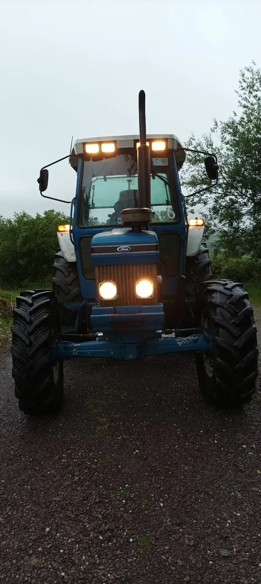 Ford 6810 - Image 2