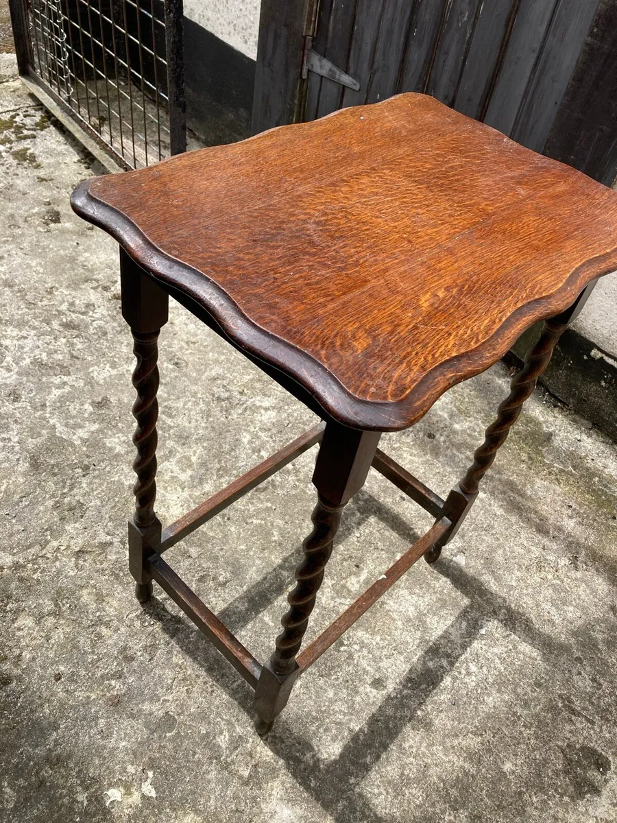 Vintage Table - Image 2