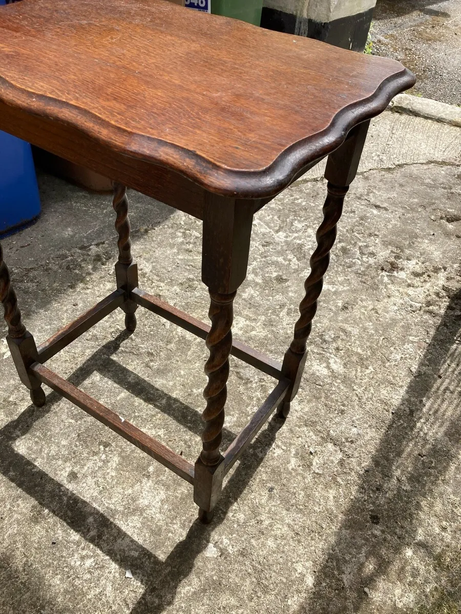 Vintage Table - Image 3