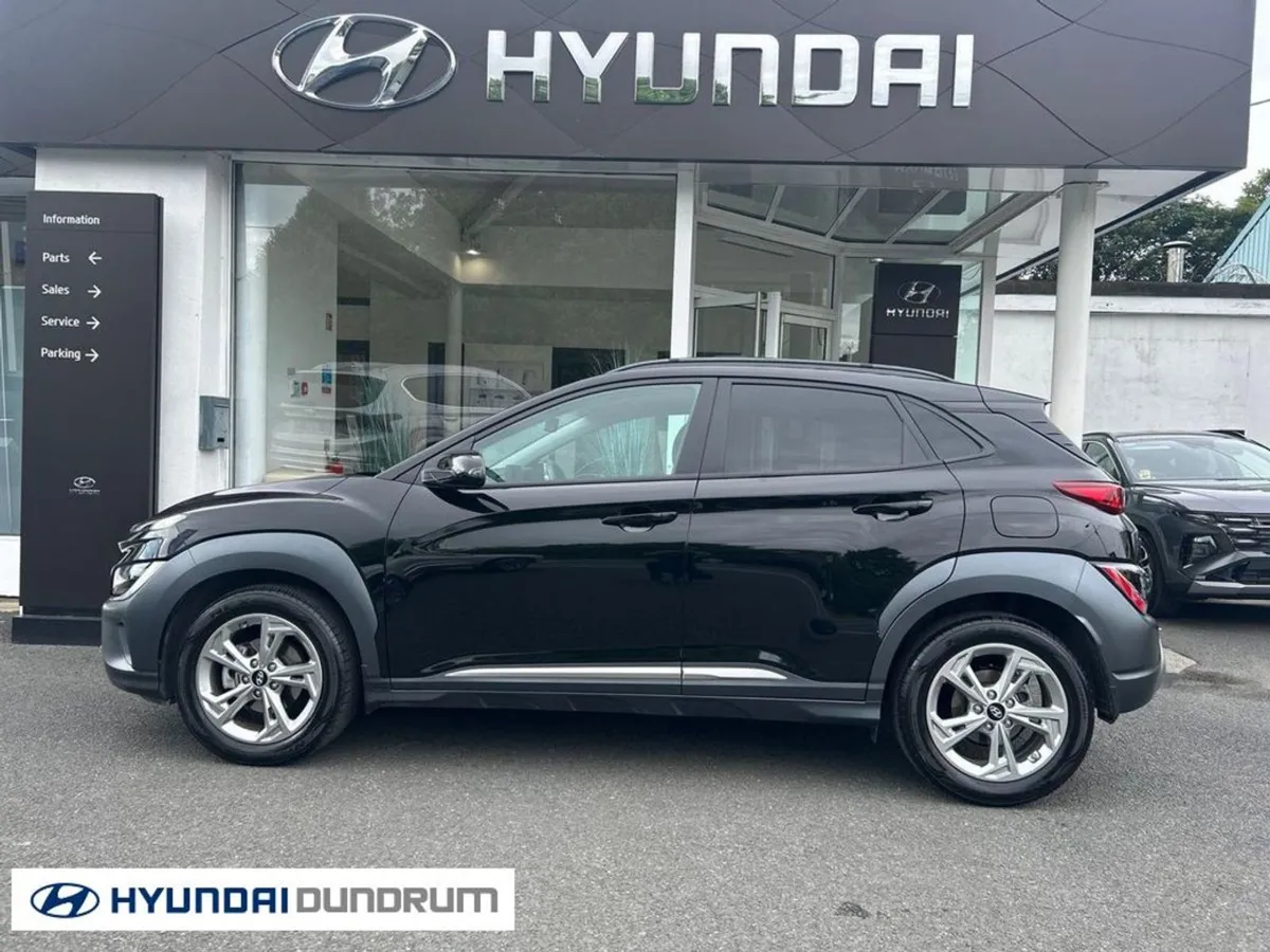 Hyundai Kona Kauai Executive Petrol 5DR - Image 3