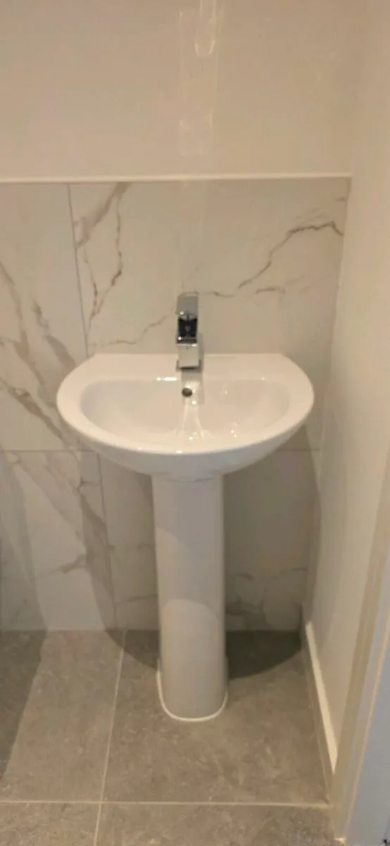Toilet & Wash hand basin - Image 3