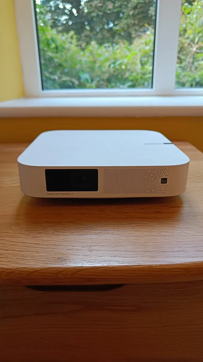 XGimi Elfin Home Projector - Image 1