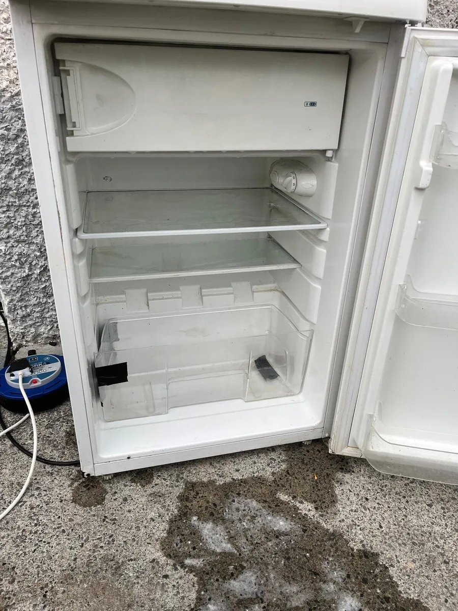 Fridge freezer - Image 4