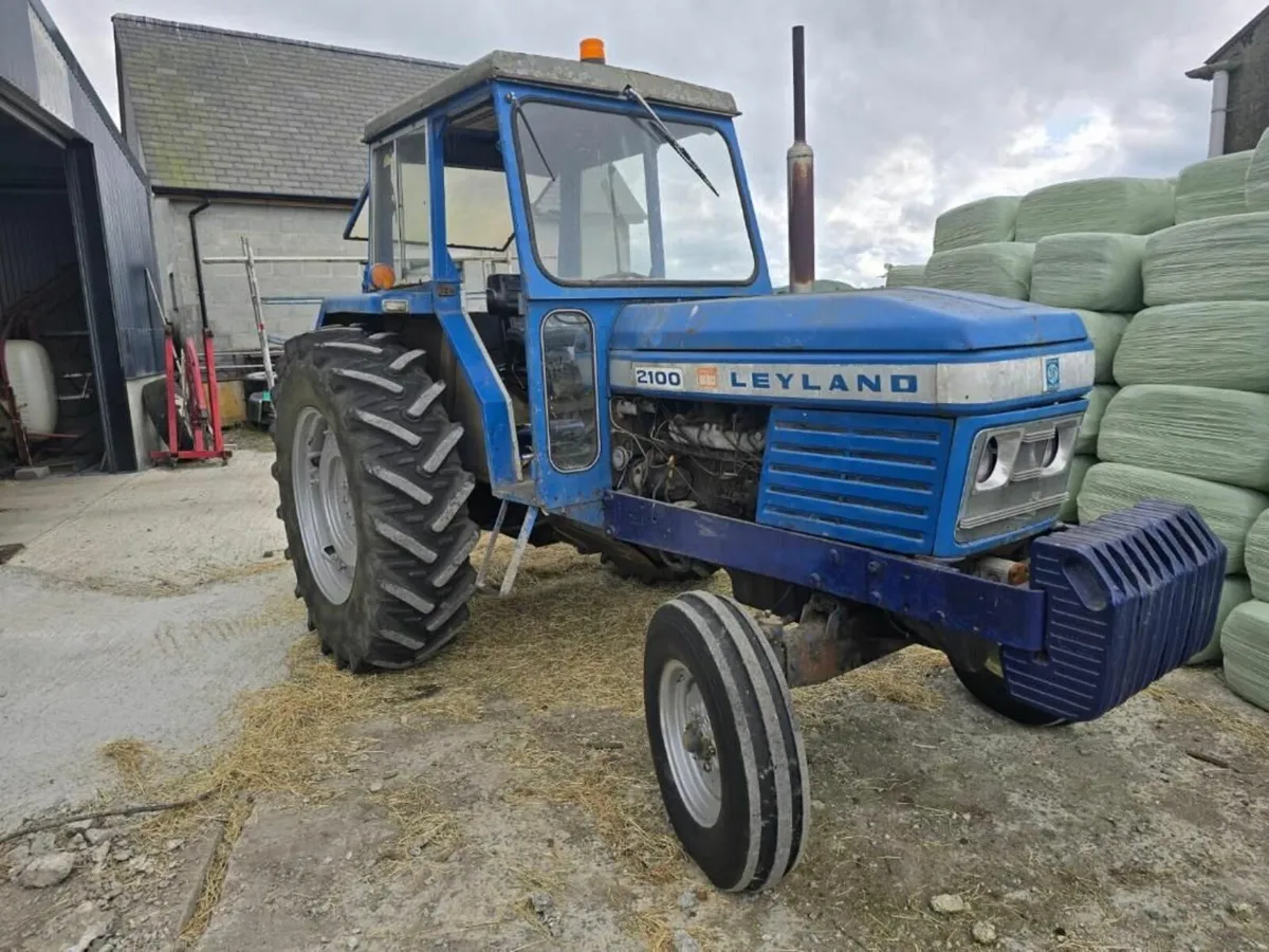 Leyland 2100 tractor - Image 1