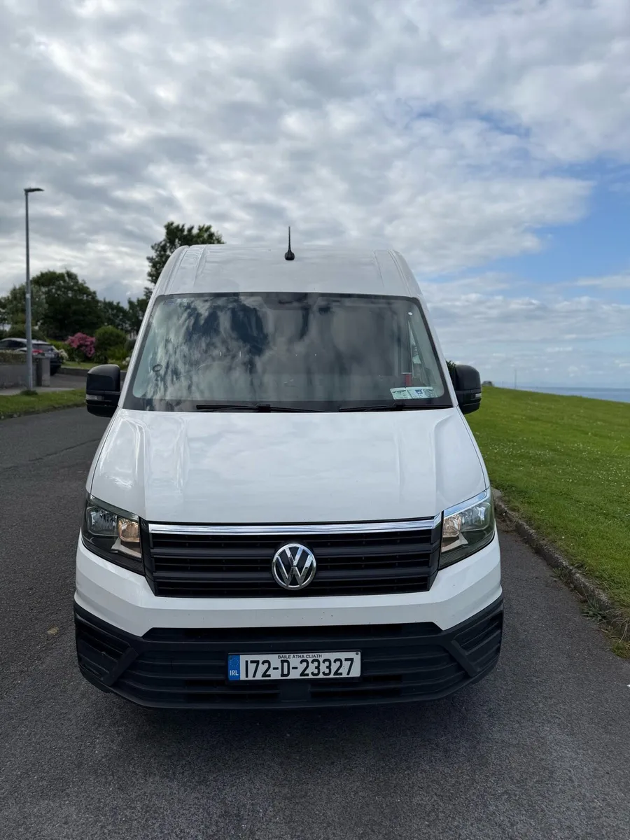 172 Volkswagen Crafter LWB - Image 2