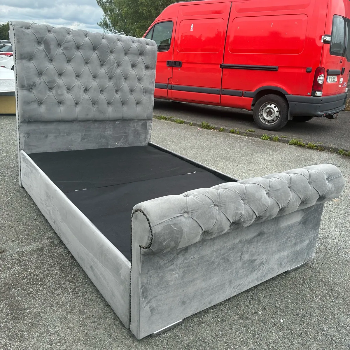 Small double Crush velvet bed frame & Mattress - Image 1