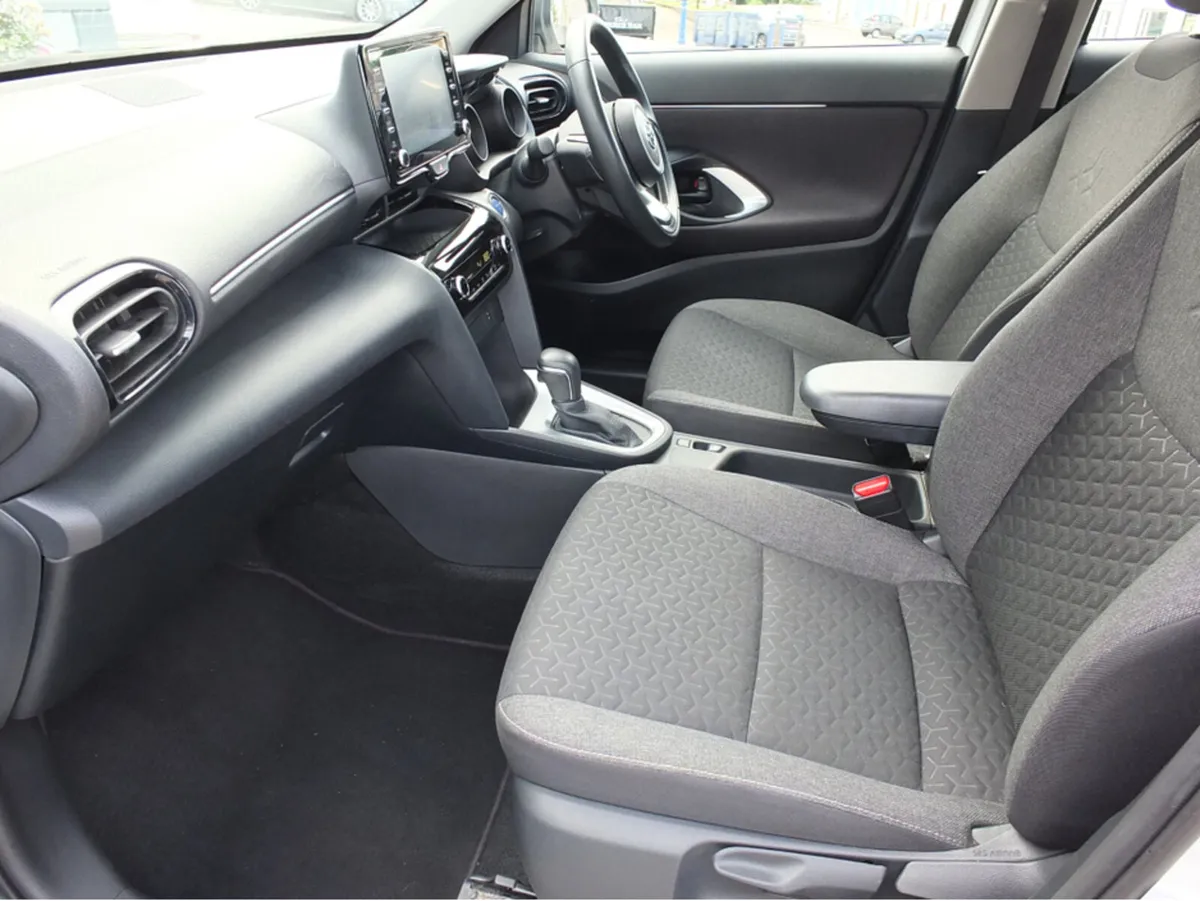 Toyota Yaris Cross - Image 3