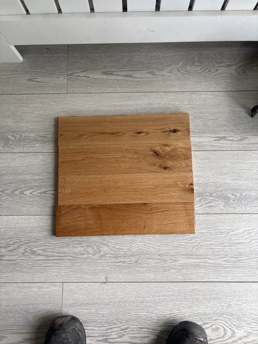 Oak herringbone flooring 12.7 sq m - Image 4