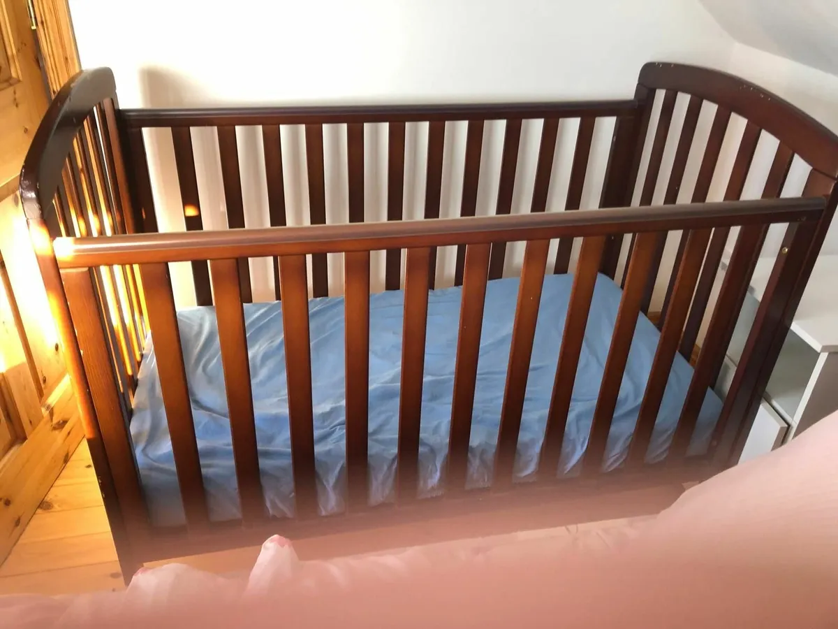 Furniture: Baby Cot (with mattress), Dining Table - Image 2