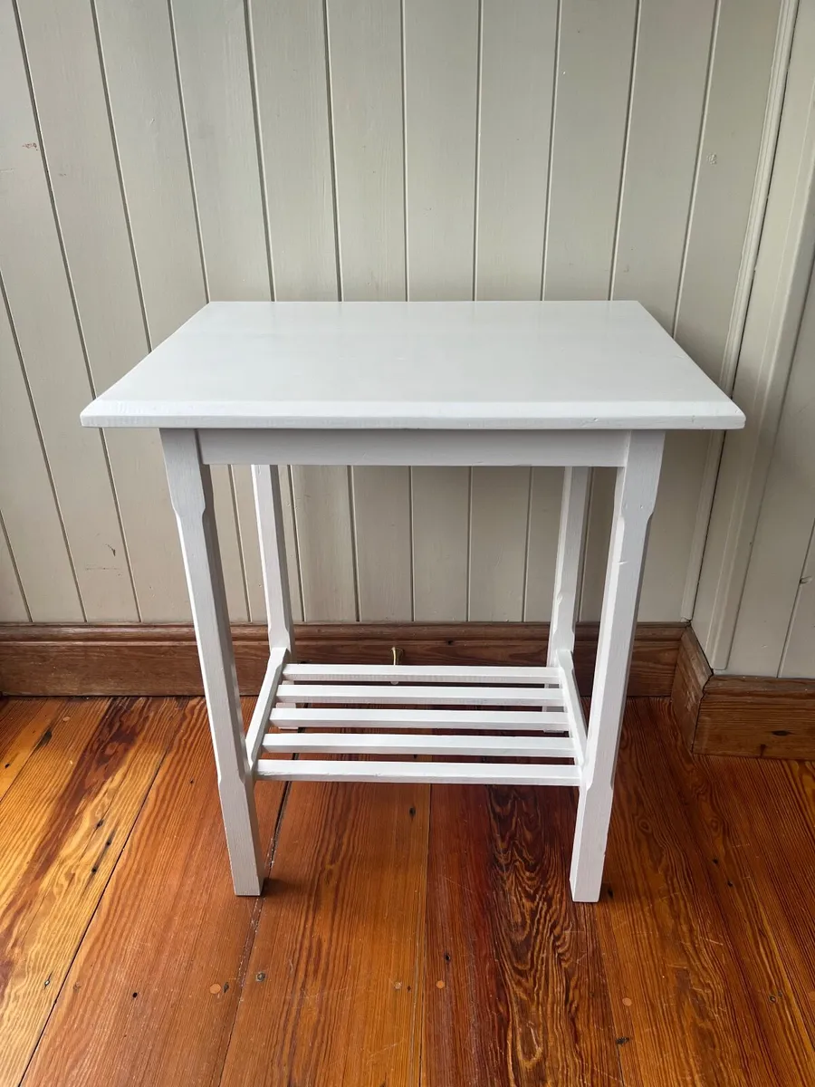 Gorgeous hand painted small table - Image 3