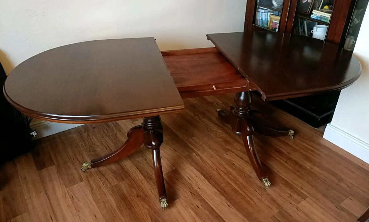 Dining Table and Chairs - Image 3