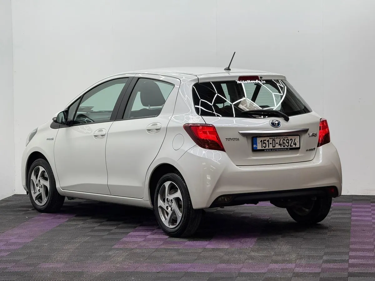 2015 Toyota Yaris 1.5 Hybrid, New NCT, Auto - Image 4