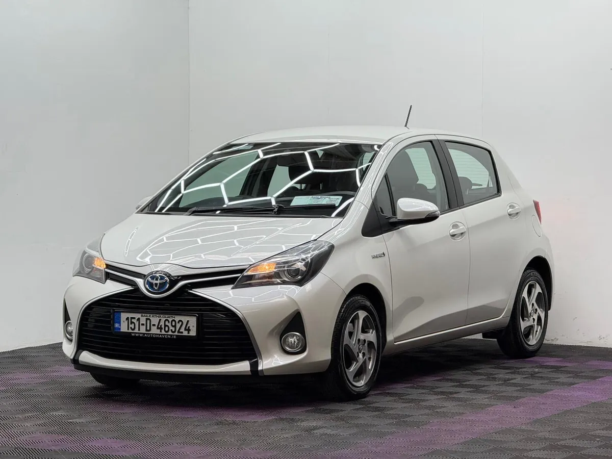 2015 Toyota Yaris 1.5 Hybrid, New NCT, Auto - Image 3