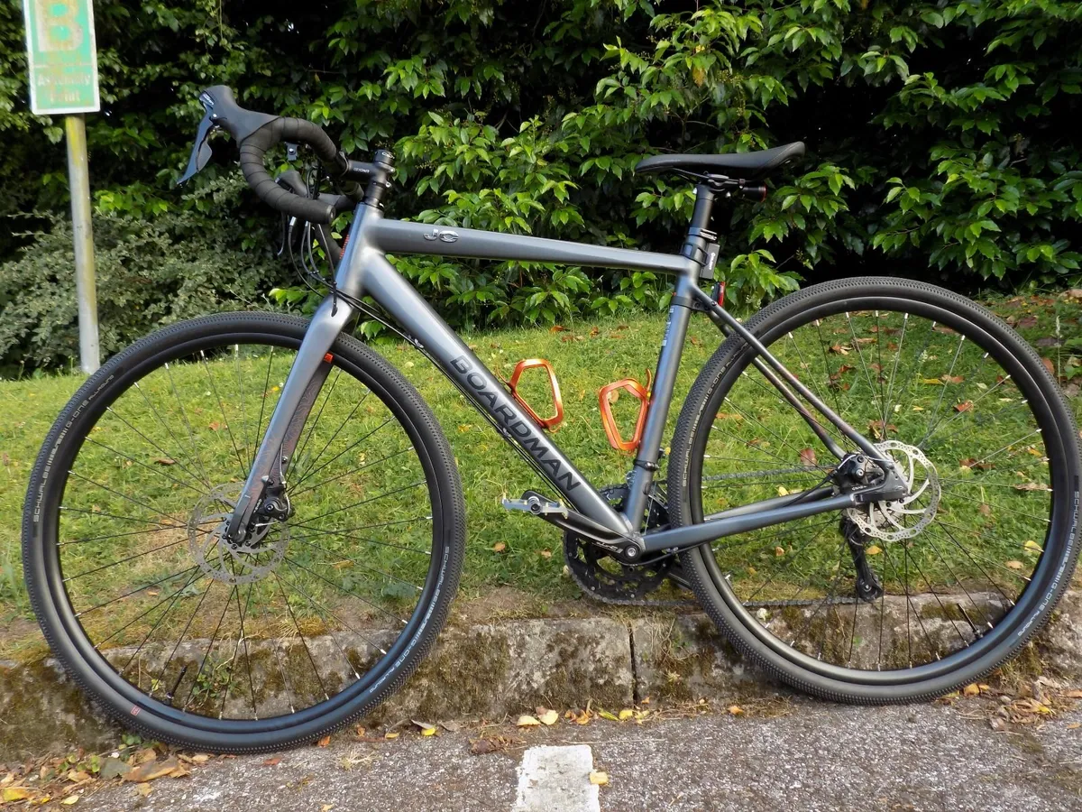 2023 Boardman ADV 8.6 Gravel Bike | Size: Medium - Image 1