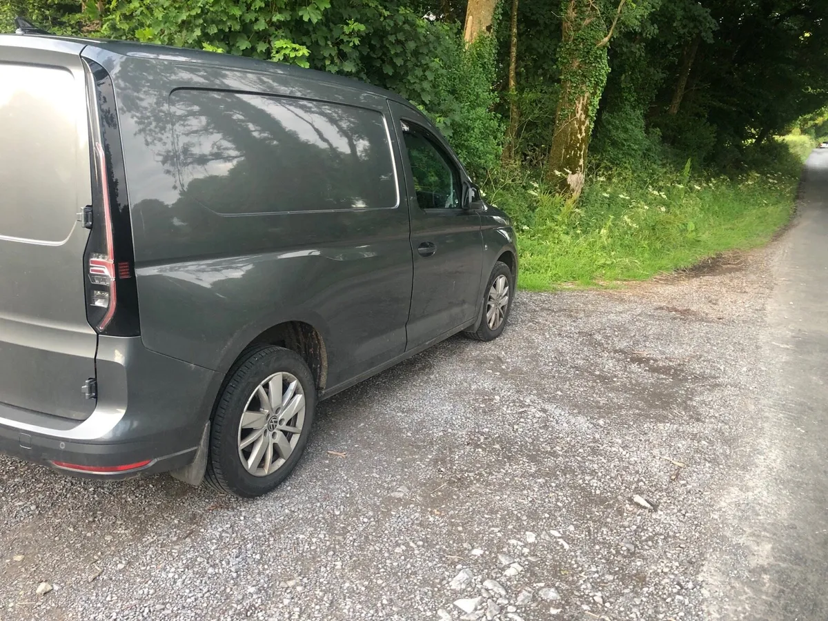 Volkswagen Caddy 122 bhp - Image 2