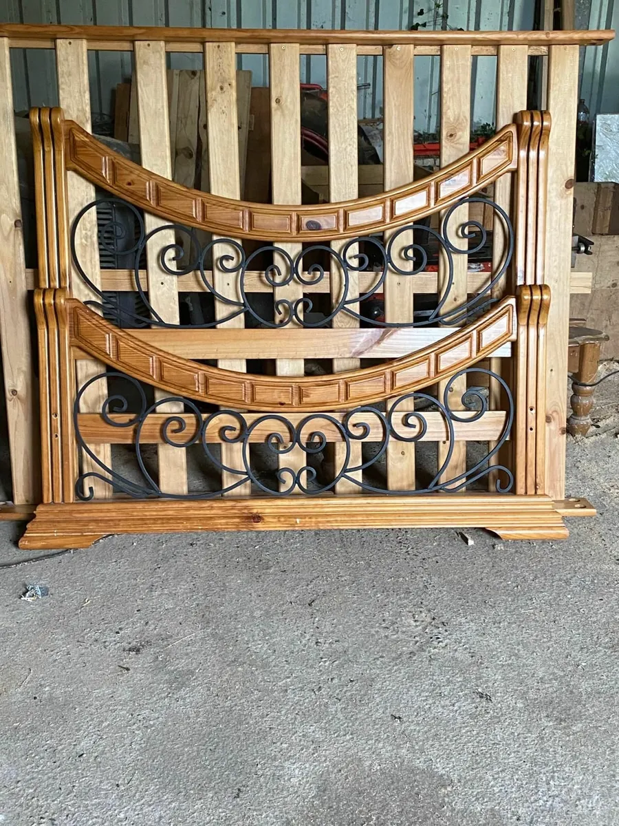 Bedroom furniture - Image 2
