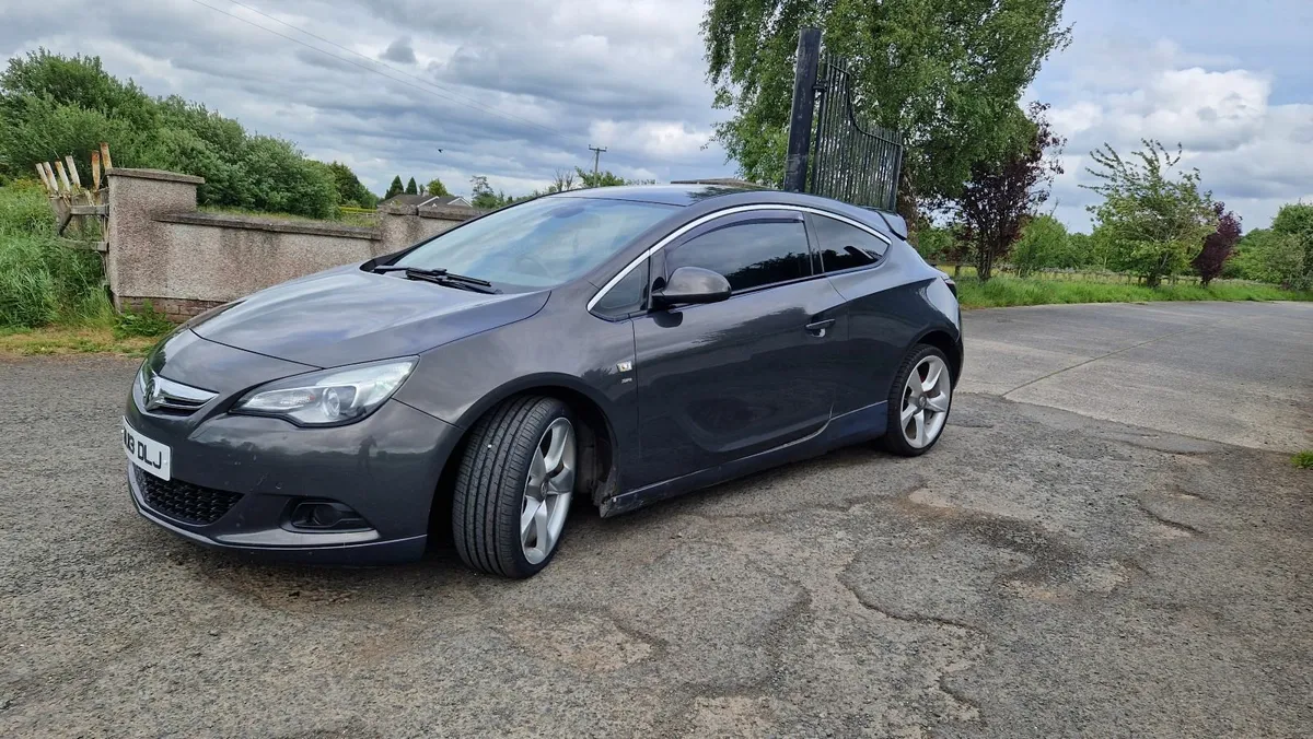 Vauxhall astra GTC. 2.0cdti sri 2013 - Image 3